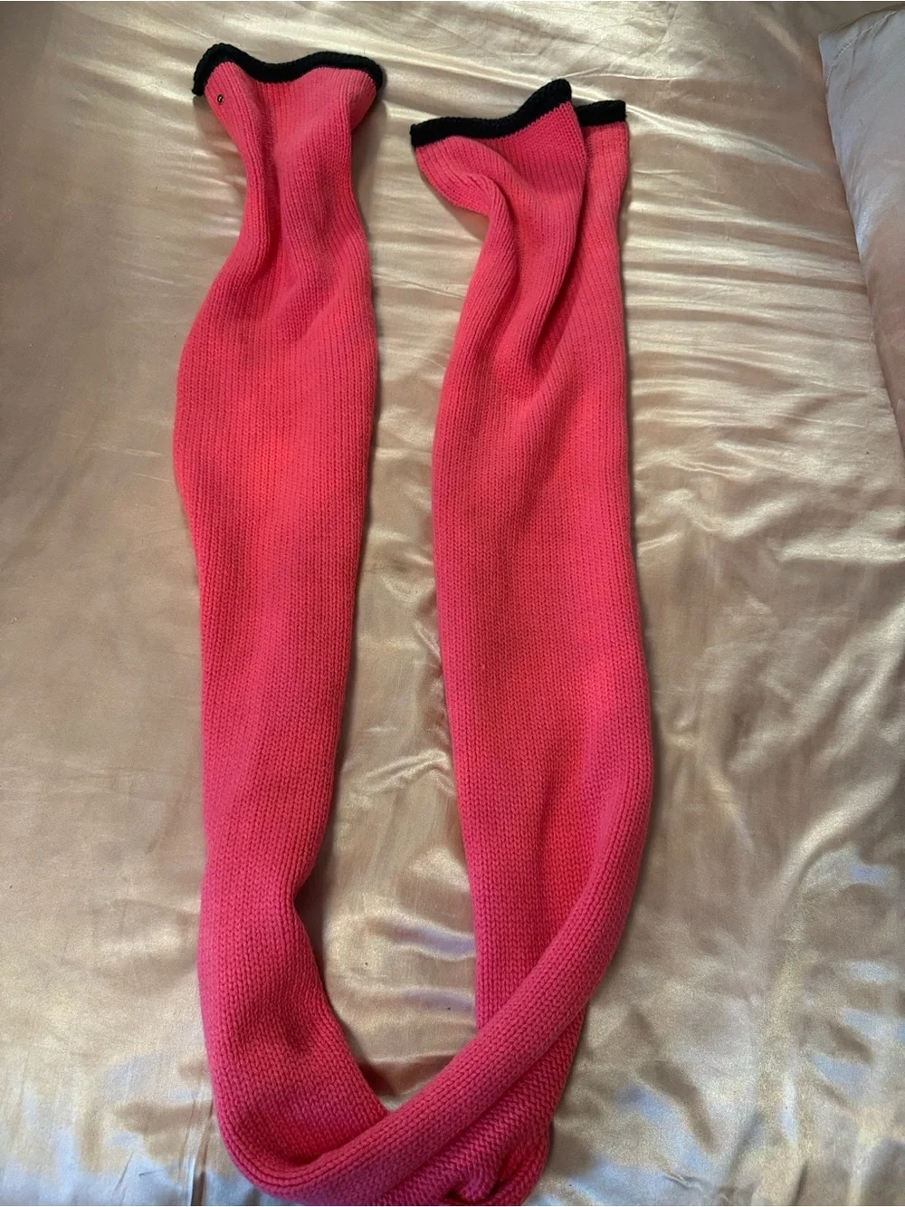 kate spade Hot Pink and Black Knit Glove & Scarf Set